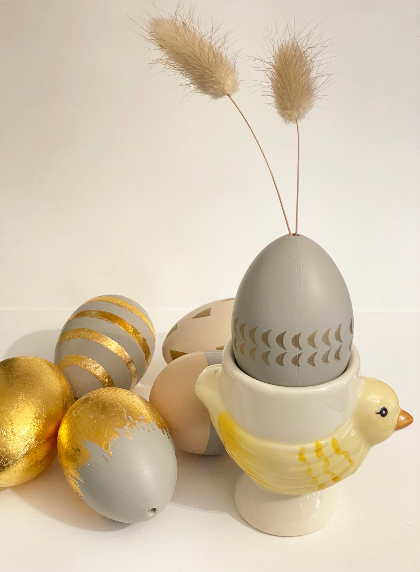 Set of 6 Grey and Gold Accent Plastic Eggs