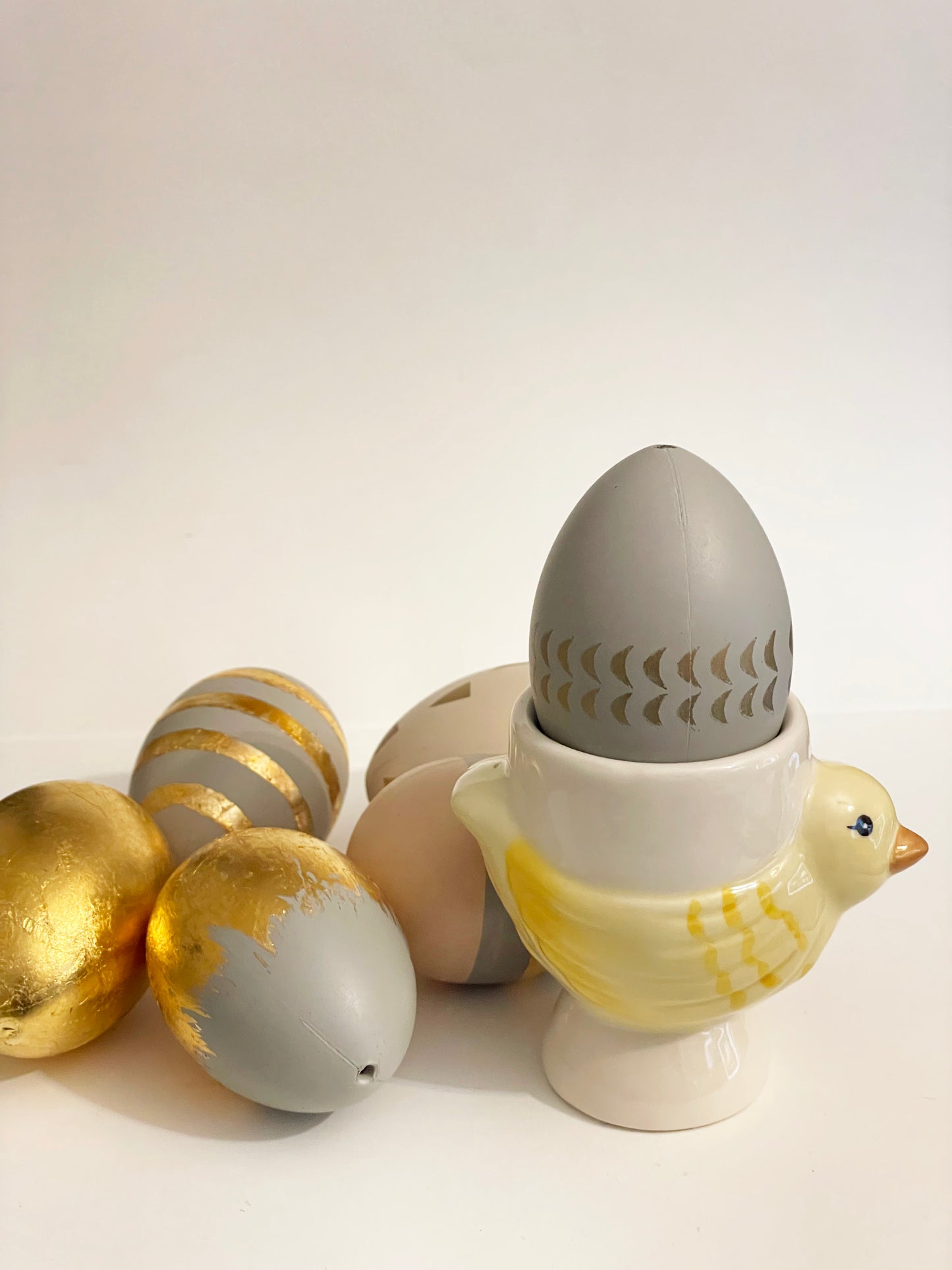 Set of 6 Grey and Gold Accent Plastic Eggs