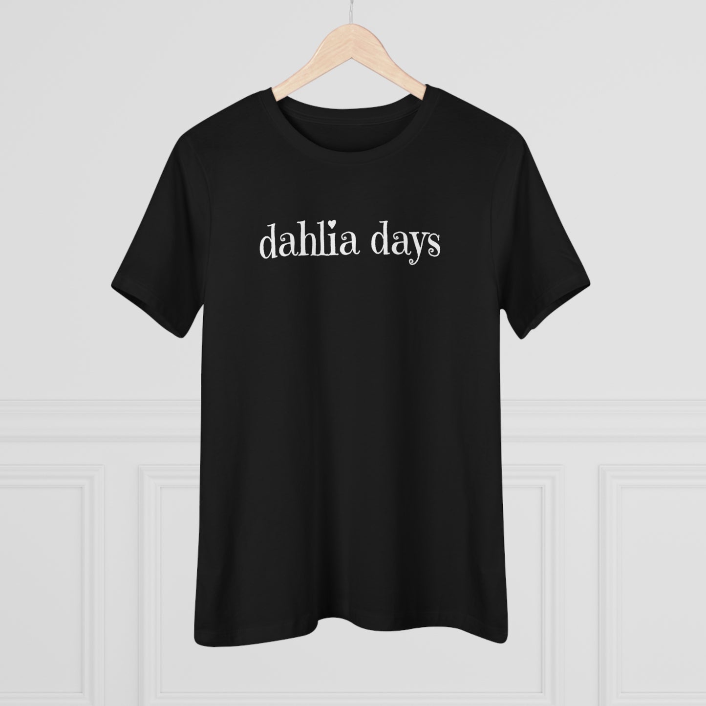 dahlia days / women's premium tee