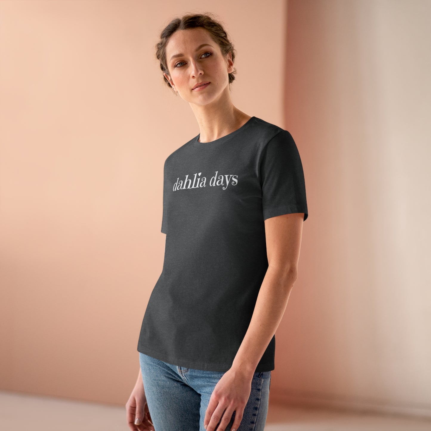 dahlia days / women's premium tee